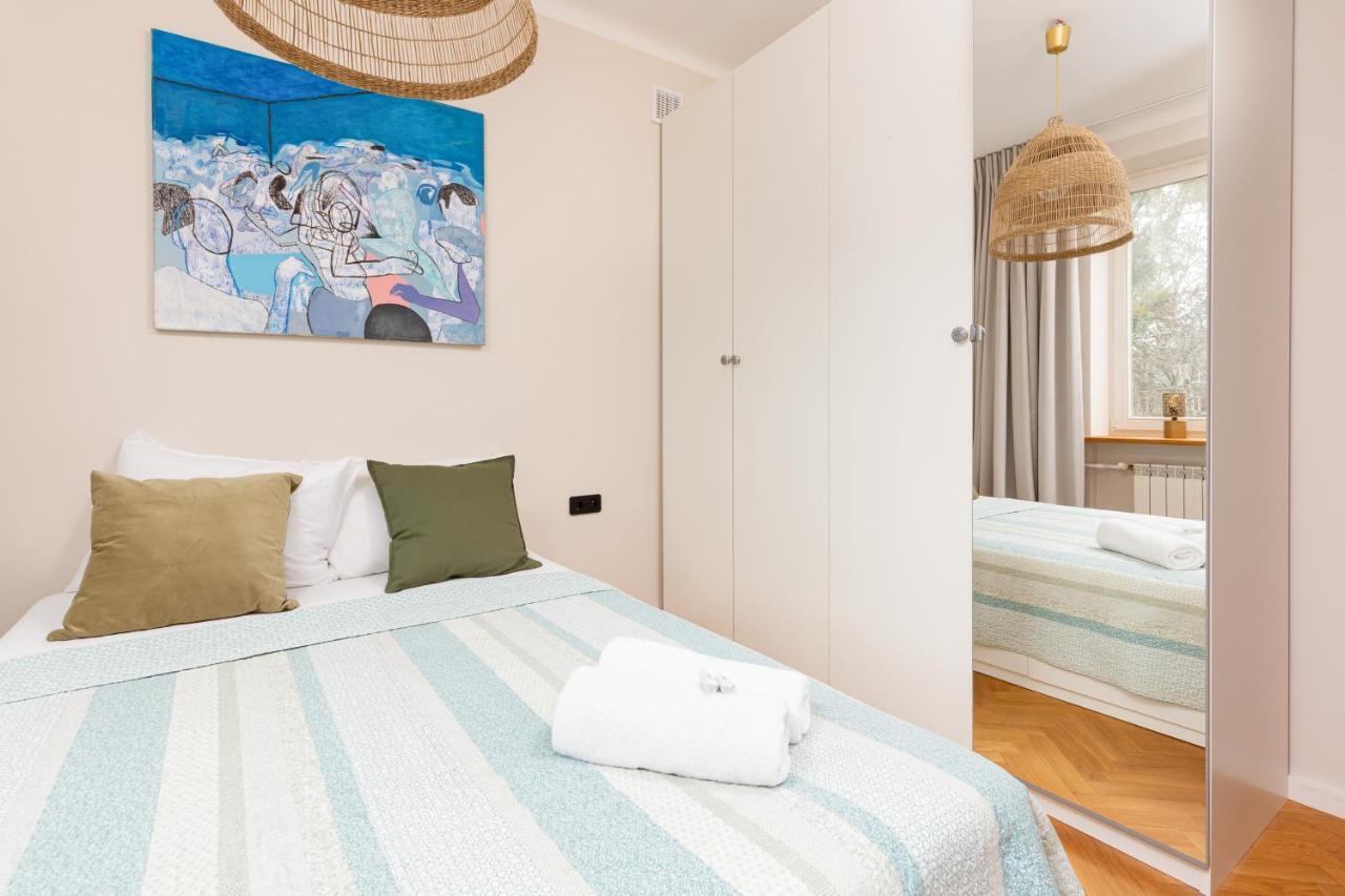 Apartment Warsaw Wiktorska By Noclegi Renters Bagian luar foto
